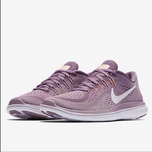Nike Flex Run sneakers